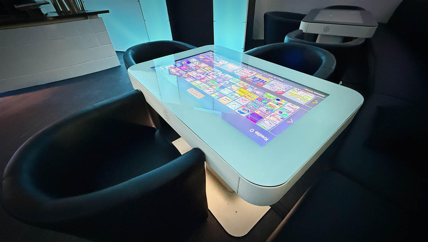 Poolhall Linz Spieletische
